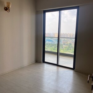 Room in 3 BHK Apartment at Orchid Petals, Sector 49 – for Sale