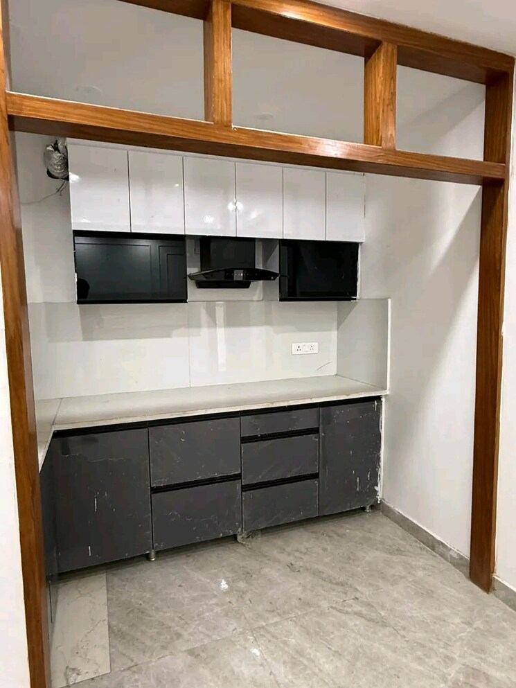 Kitchen, chattarpur 2 Bedroom 950 Sq.Ft. Builder Floor In Chattarpur Delhi 9450438