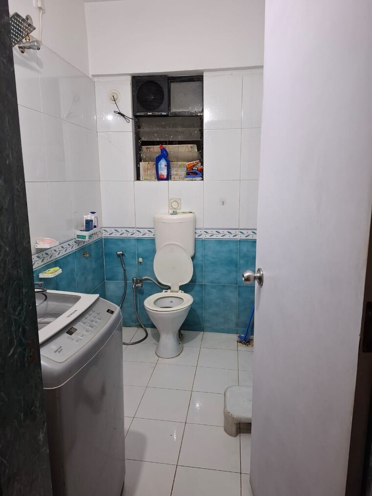 Bathroom, baner 2 Bedroom 900 Sq.Ft. Apartment In Baner Pune 9450512
