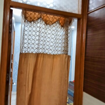 Bedroom in 2 BHK Builder Floor at Laxmi Nagar – for Rent