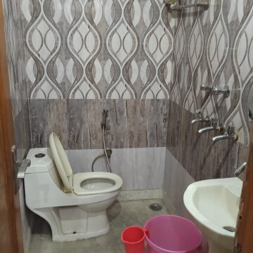 Bathroom in 2 BHK Builder Floor at Laxmi Nagar – for Rent