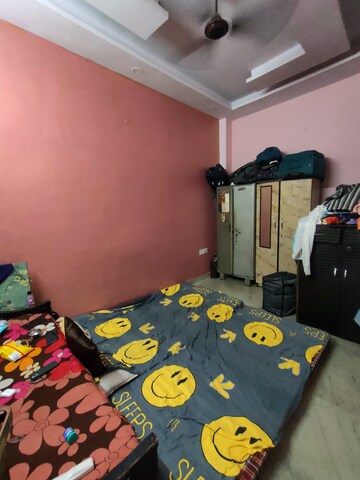 Bedroom in 2 BHK Builder Floor at Laxmi Nagar – for Rent