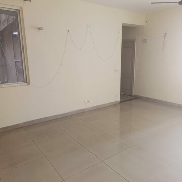 Room in 1 BHK Apartment at Stellar Jeevan, Sector 1 Greater Noida – for Rent