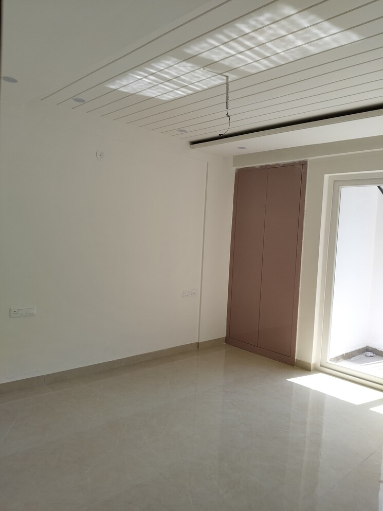Room, ambala highway 3 Bedroom 2210 Sq.Ft. Apartment In Ambala Highway Chandigarh 9450773