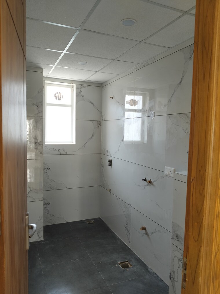 Bathroom, ambala highway 3 Bedroom 2210 Sq.Ft. Apartment In Ambala Highway Chandigarh 9450773