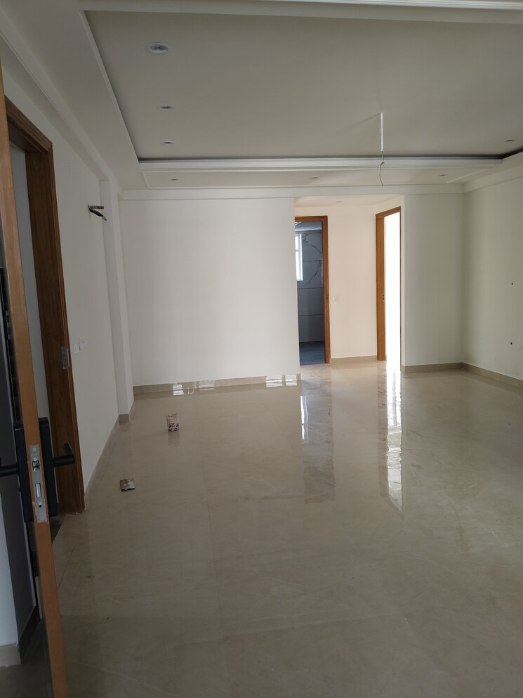 Room, ambala highway 3 Bedroom 2210 Sq.Ft. Apartment In Ambala Highway Chandigarh 9450773