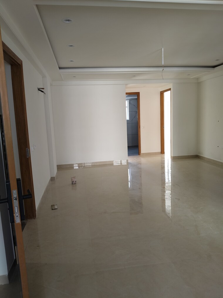 Room, ambala highway 3 Bedroom 2210 Sq.Ft. Apartment In Ambala Highway Chandigarh 9450773