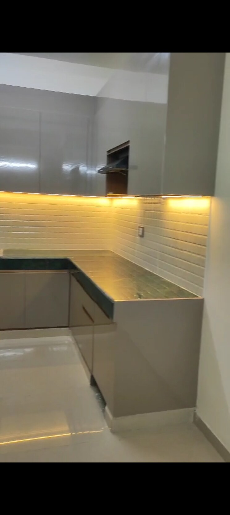 undefined, rof-aalayas 3 Bedroom 750 Sq.Ft. Apartment In Sector 102 Gurgaon 9451031