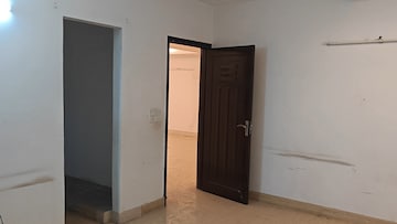 Room in 4 BHK Builder Floor at Model Town Phase 2 – for Sale