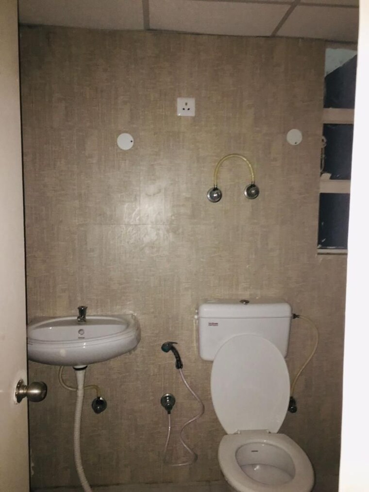 Bathroom, signature-global-solera-2 2 Bedroom 577 Sq.Ft. Apartment In Sector 107 Gurgaon 9450888