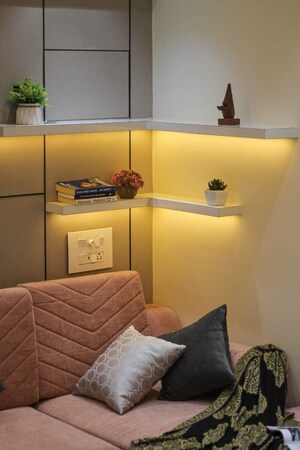 Furnished Amenities in 1 BHK Apartment at Vile Parle East – for Sale