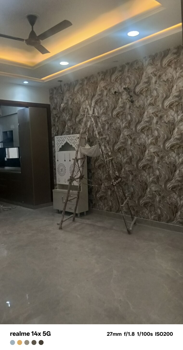 Room, rps-palms 3 Bedroom 125 Sq.Yd. Builder Floor In Sector 88 Faridabad 9451051