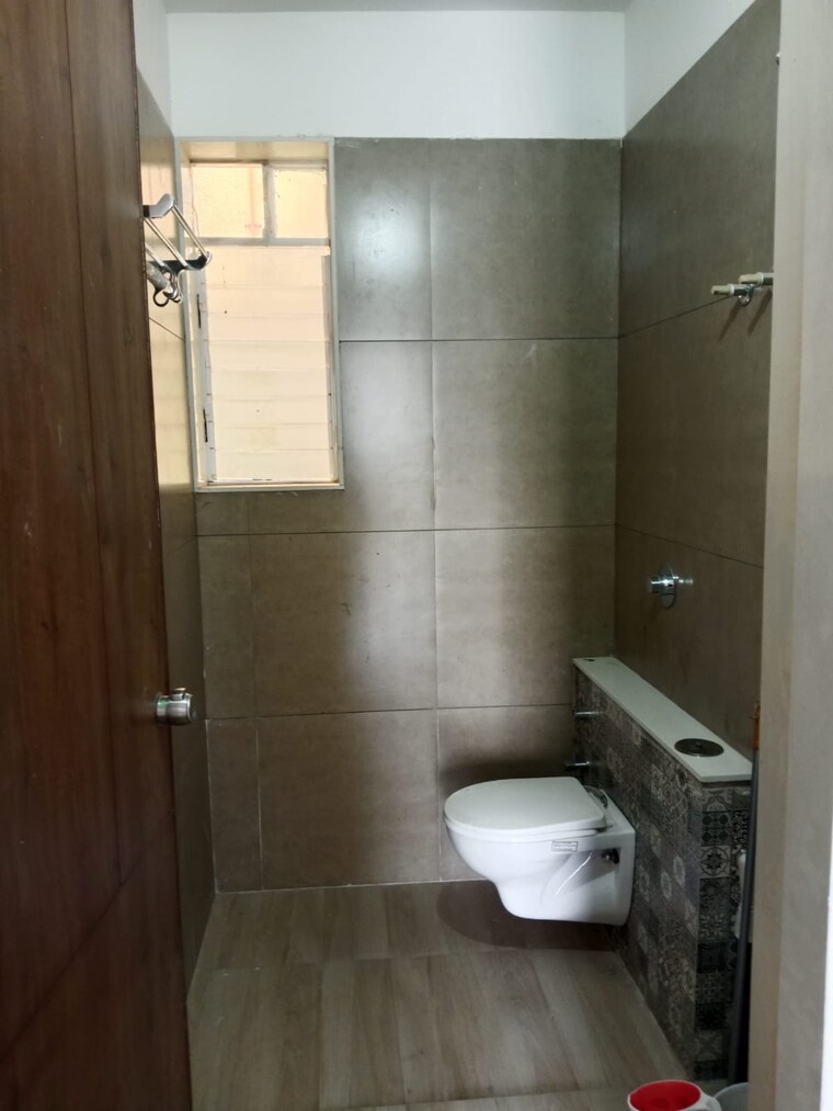 Bathroom, harni 3 Bedroom 1820 Sq.Ft. Apartment In Harni Vadodara 9451218