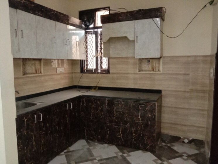 Kitchen, dwarka mor 3 Bedroom 630 Sq.Ft. Builder Floor In Dwarka Mor Delhi 9451278