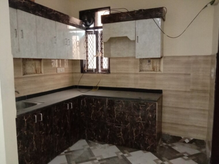Kitchen, dwarka mor 3 Bedroom 630 Sq.Ft. Builder Floor In Dwarka Mor Delhi 9451278