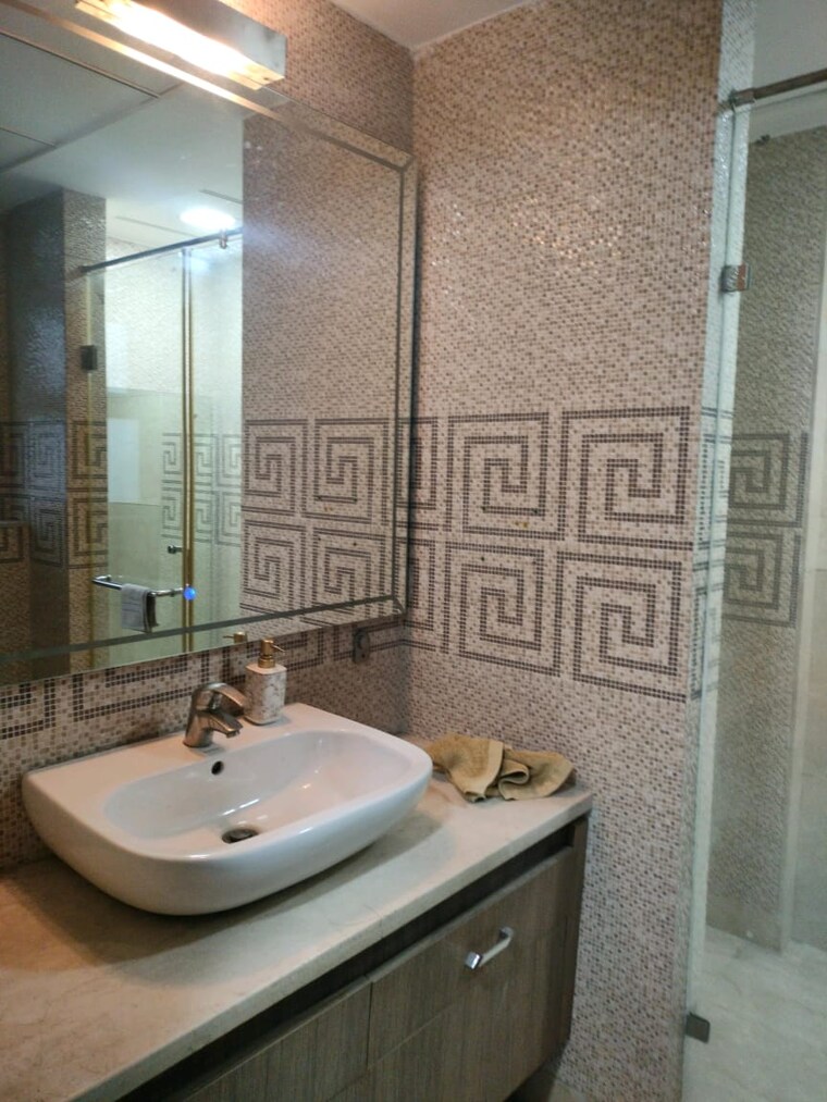 Bathroom, vatika-city 2 Bedroom 1491 Sq.Ft. Apartment In Sector 49 Gurgaon 9451272