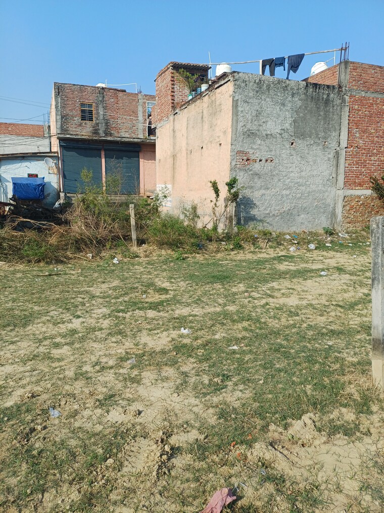 Garden, palla  79 Sq.Yd. Plot In Palla Faridabad 9451297