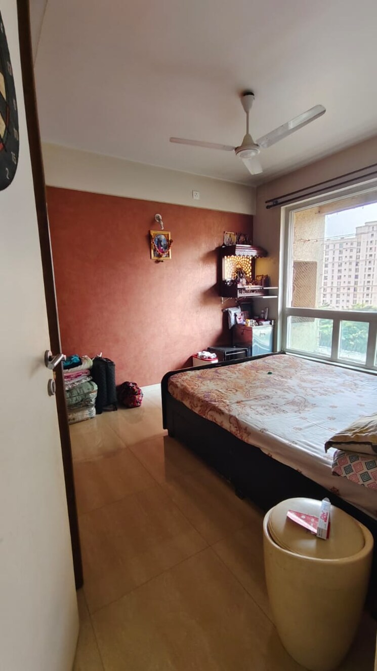 Bedroom, hiranandani-estate-palomera 2 Bedroom 999 Sq.Ft. Apartment In Ghodbunder Road Thane 9451350