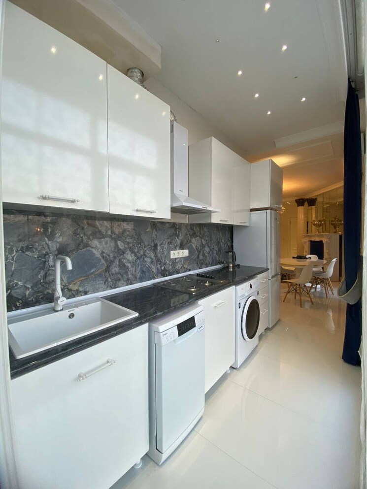 Kitchen, vasant kunj 3 Bedroom 200 Sq.Yd. Builder Floor In Vasant Kunj Delhi 9451286