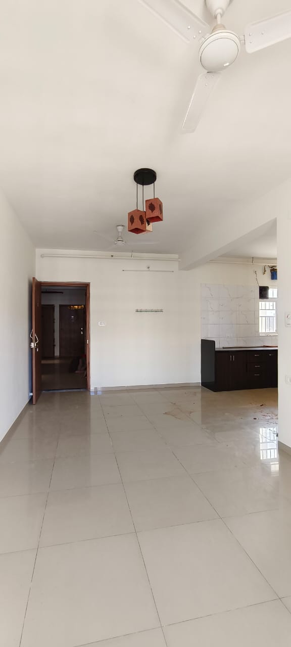 2 BHK + Extra Room Apartment For Sale in Kolte Patil Life Republic