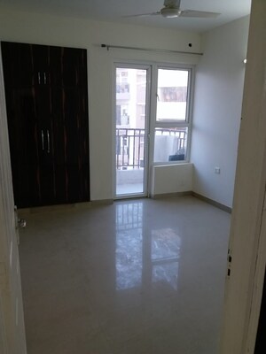 Room in 2 BHK Builder Floor at Vatika INXT Emilia floors, Sector 82 – for Rent