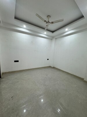 Room in 3 BHK Builder Floor at Saket – for Sale