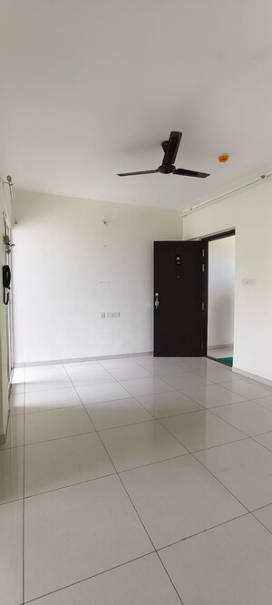 Room in 1 BHK Apartment at Kolte Patil Life Republic, Hinjewadi – for Rent