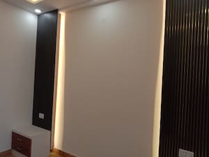 Room in 3 BHK Builder Floor at Dwarka Mor – for Sale