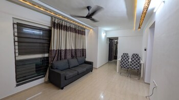 Five Star Royal Entrada