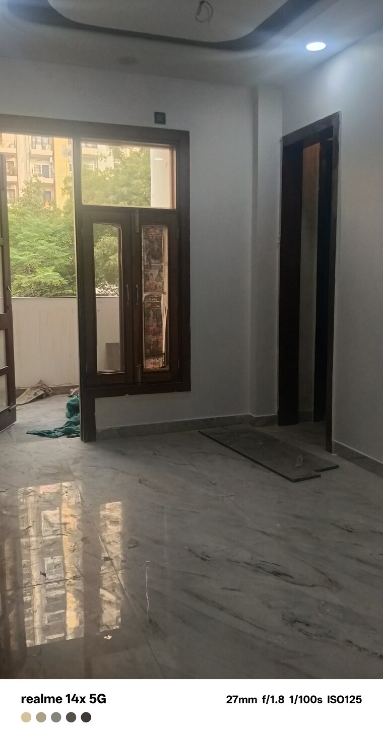 Room, rps-palms 2 Bedroom 125 Sq.Yd. Builder Floor In Sector 88 Faridabad 9451588