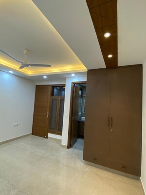 Room in 2 BHK Builder Floor at Malviya Nagar – for Sale