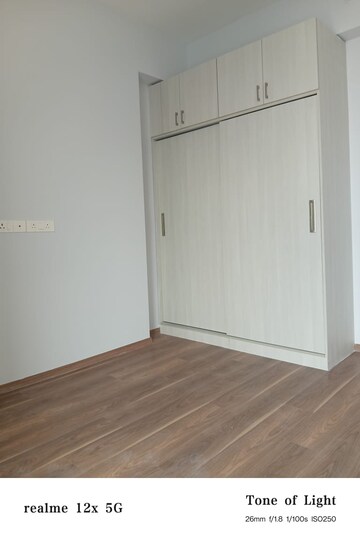 Room in 4 BHK Apartment at Conscient Hines Elevate, Sector 59 – for Rent