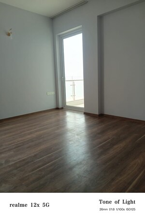 Room in 4 BHK Apartment at Conscient Hines Elevate, Sector 59 – for Rent