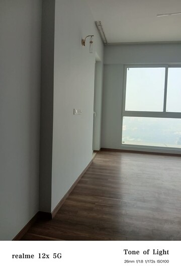 Room in 4 BHK Apartment at Conscient Hines Elevate, Sector 59 – for Rent