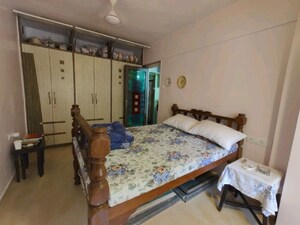 Bedroom in 1 BHK Apartment at Santacruz West – for Rent