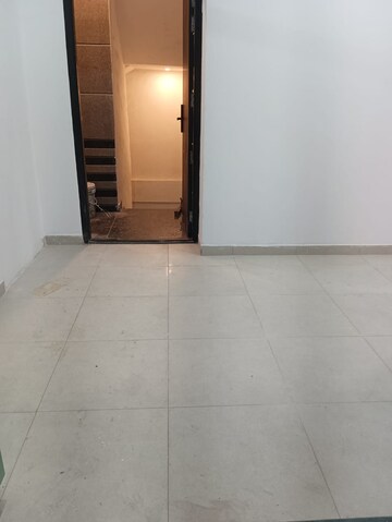 Room in 2 BHK Builder Floor at Sector 14 – for Rent