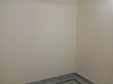 Furnished Amenities in 2 BHK Builder Floor at Dwarka Mor – for Rent