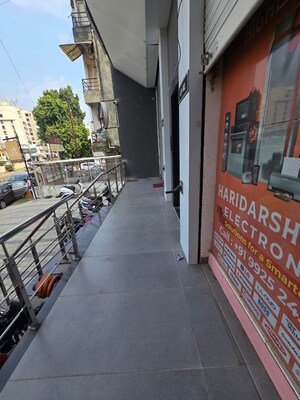  Office Space – Exterior View View at Akota - for Rent