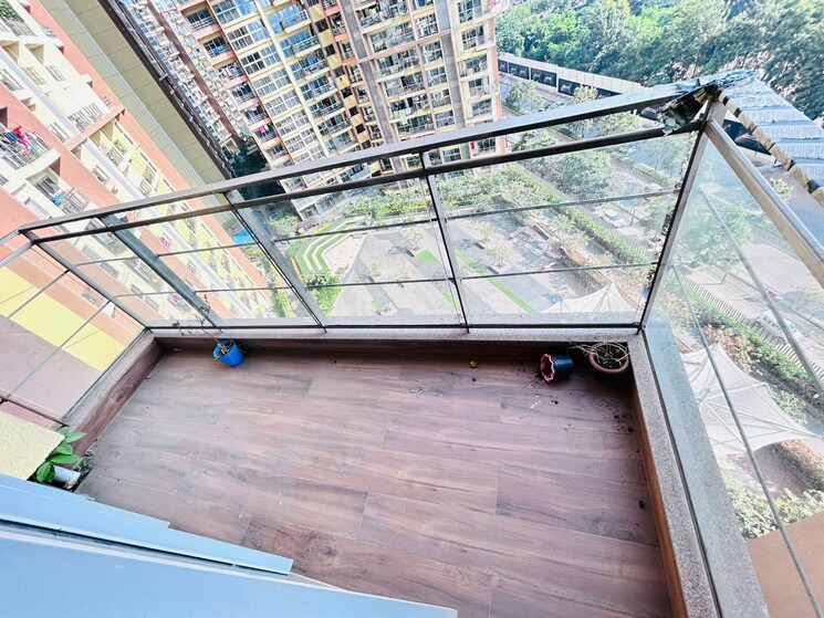 Balcony, amanora-gateway-towers 3 Bedroom 1515 Sq.Ft. Apartment In Hadapsar Pune 9451945