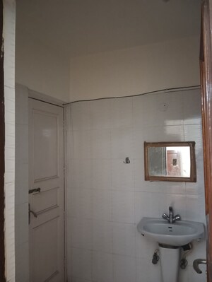 Bathroom in 3 BHK Builder Floor at Sector 14 – for Rent