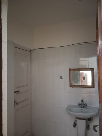Bathroom in 3 BHK Builder Floor at Sector 14 – for Rent