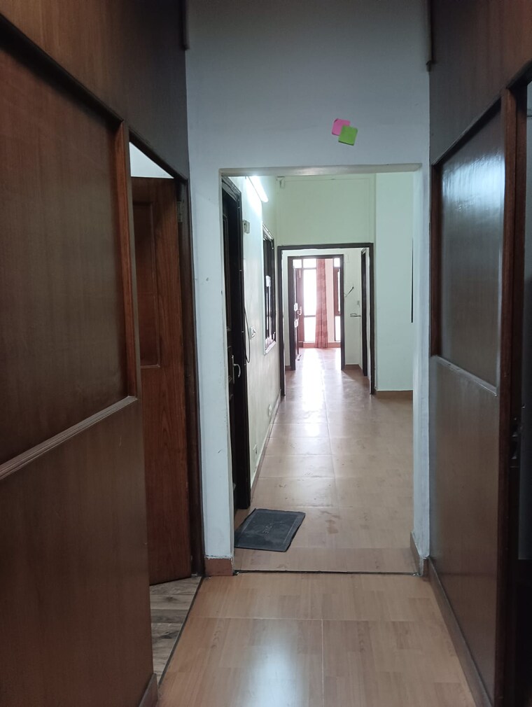 undefined, sector 14 3 Bedroom 1600 Sq.Ft. Builder Floor In Sector 14 Gurgaon 9451940