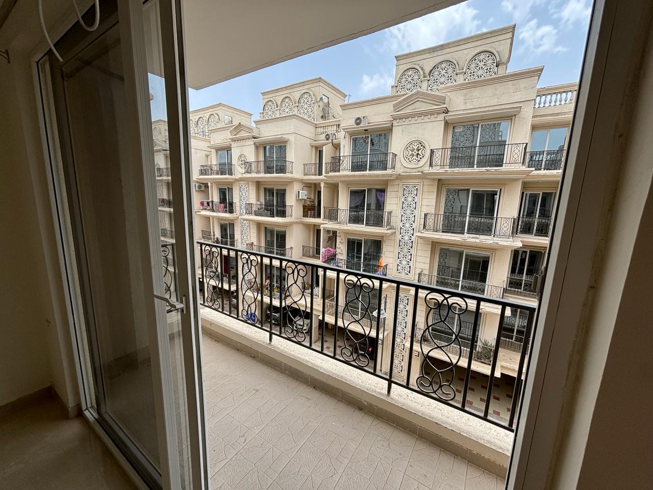 2.5 BHK + Study Room Builder Floor For Sale in Signature Global Park
