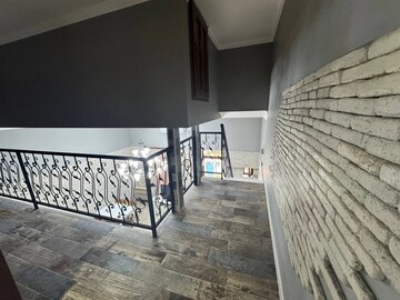  3 BHK Builder Floor at Green Park – for Rent