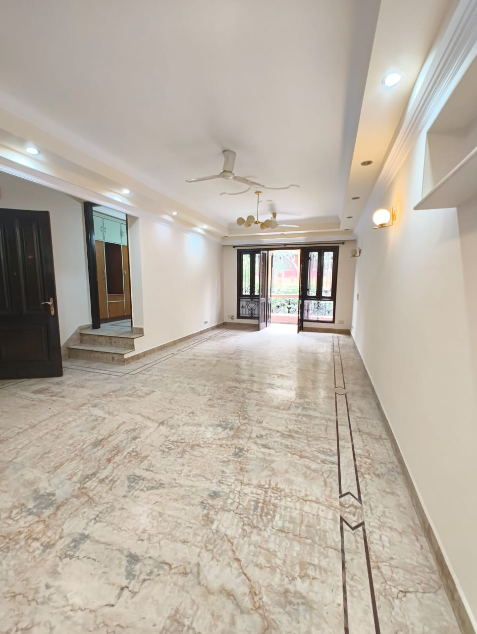 3 BHK + Servant Room Builder Floor For Rent in Kalkaji