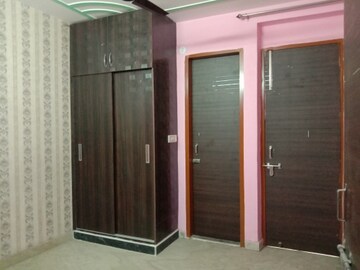 Building Lobby in 3 BHK Builder Floor at Dwarka Mor – for Rent