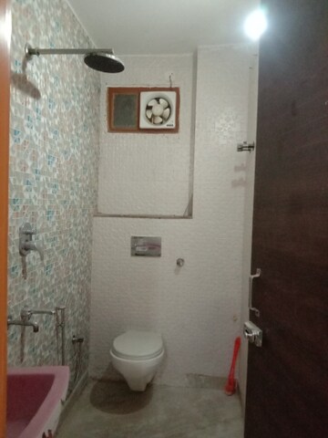 Bathroom in 3 BHK Builder Floor at Dwarka Mor – for Rent