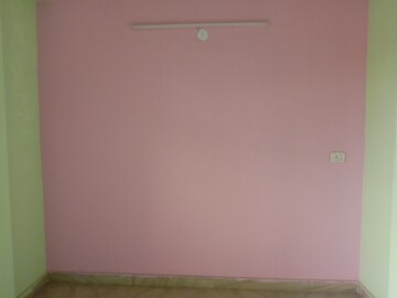 Furnished Amenities in 3 BHK Builder Floor at Dwarka Mor – for Rent