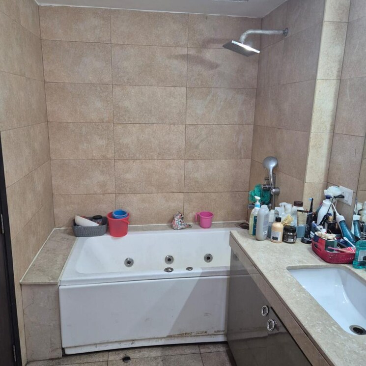 Bathroom, bestech-park-view-city-2 3 Bedroom 2153 Sq.Ft. Apartment In Dhani Gurgaon 9452103