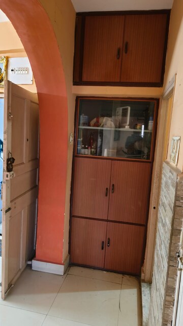 Furnished Amenities in 2 BHK Apartment at Kolkatta Gpo – for Sale